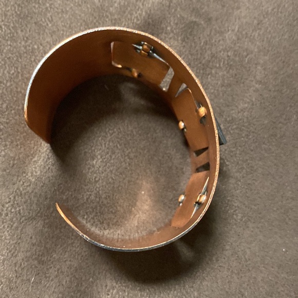 Vintage copper fish cuff bracelet - Picture 7 of 10